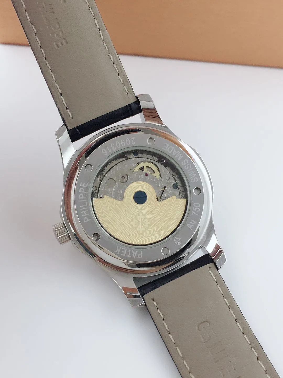 【Foreign trade import】💰960! Patek Philippe Movement: Automatic Machinery Case Diameter: 40mm Strap Material: Genuine Leather Table Bottom: See-through Bottom Buckle: Pin Buckle Waterproof Depth: Daily Waterproof
